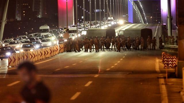 160715204522_istanbul_coup_attempt_640x360_getty_nocredit