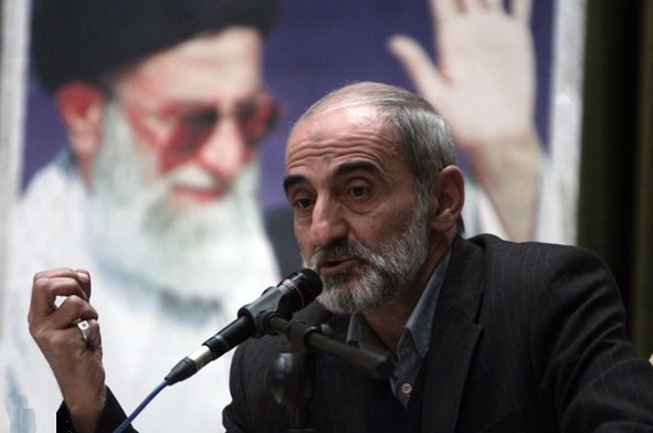 حسین-شریعتمداری-خامنه-ای1